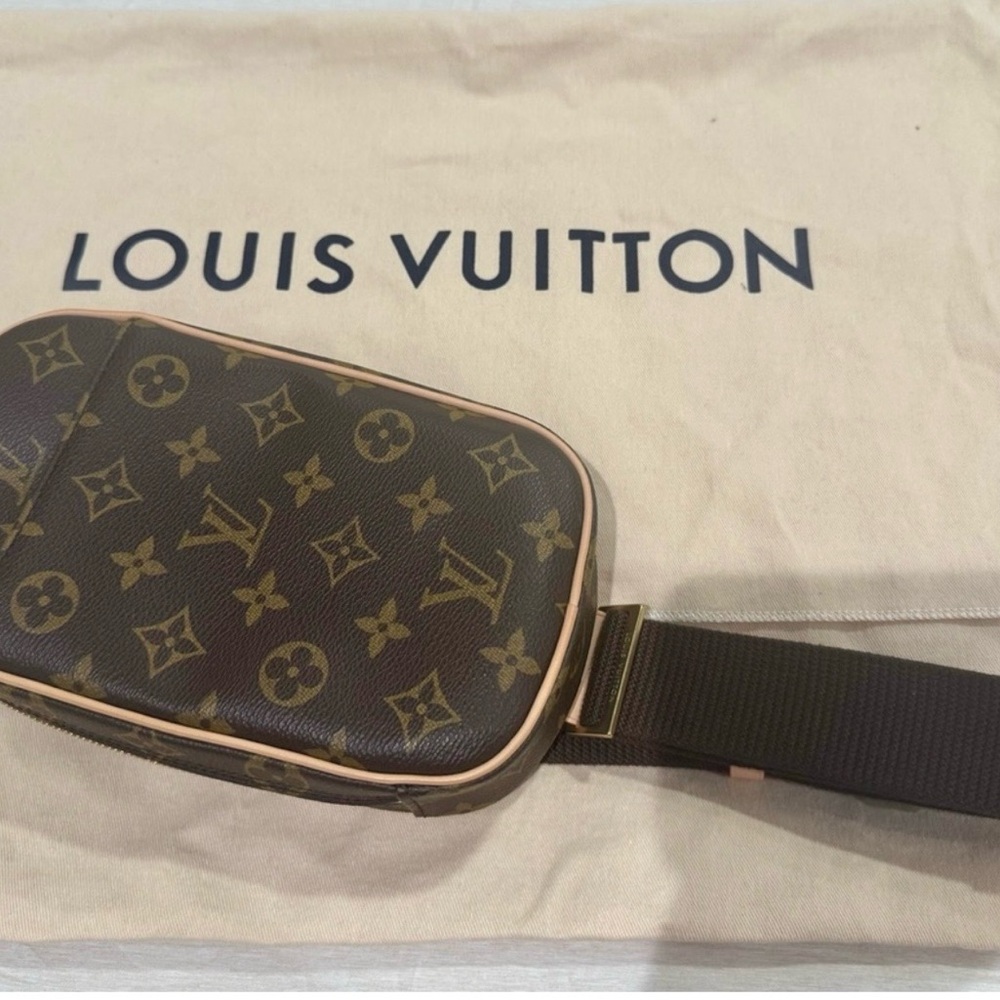 Louis Vuitton Monogram Gange brown and Tan Pouch and crossbody